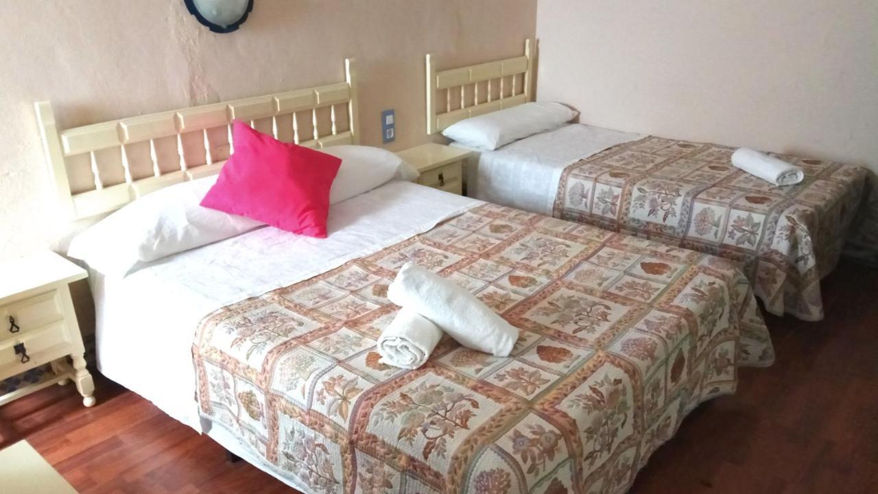 Pension Lisdos Sevilla Dış mekan fotoğraf