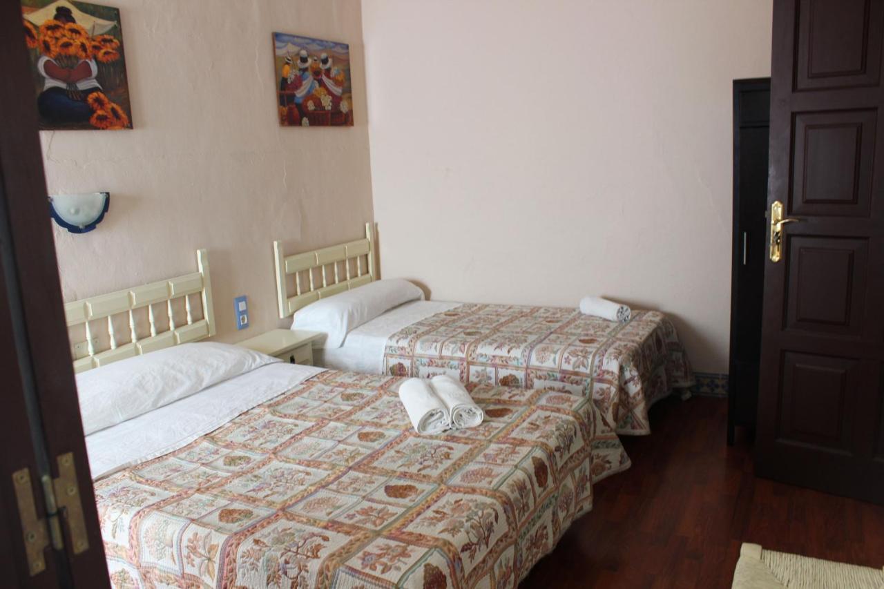 Pension Lisdos Sevilla Dış mekan fotoğraf