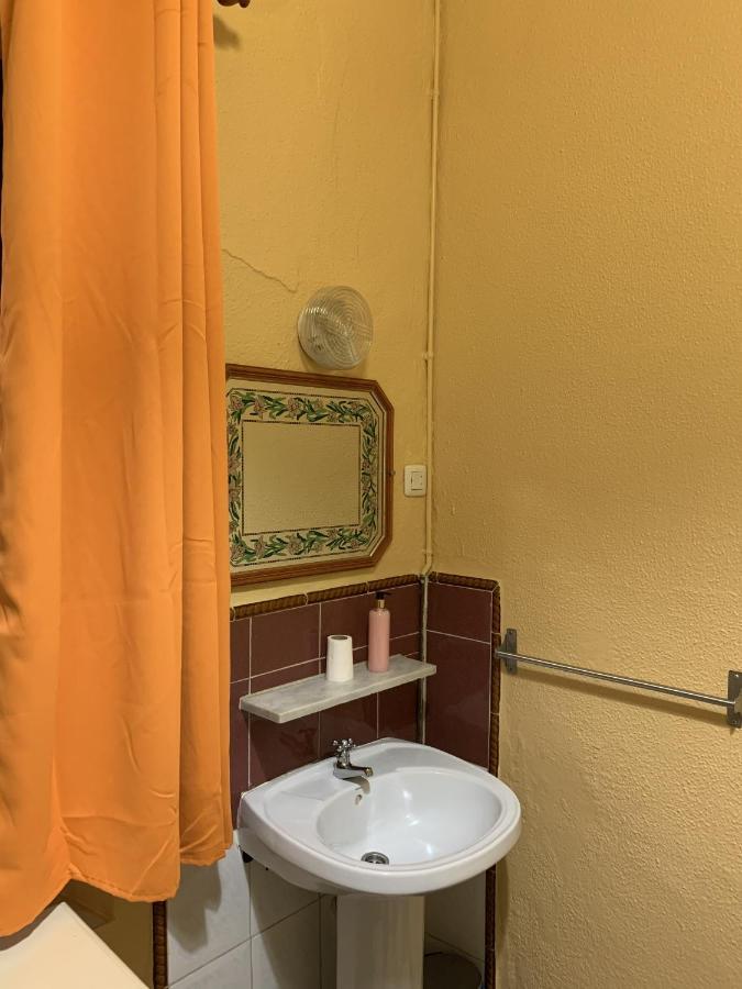 Pension Lisdos Sevilla Dış mekan fotoğraf