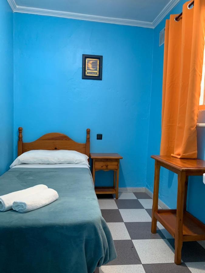 Pension Lisdos Sevilla Dış mekan fotoğraf
